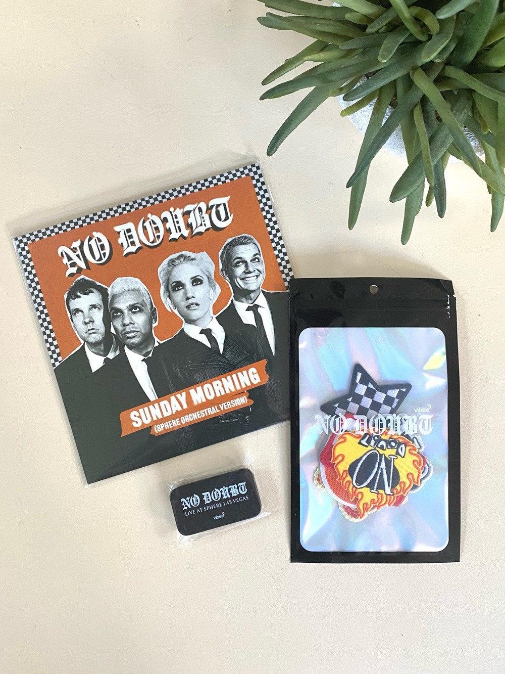 NO DOUBT - 2026 Las Vegas Sphere Concert Vibee VIP Gift Bag - Picture 6 of 10